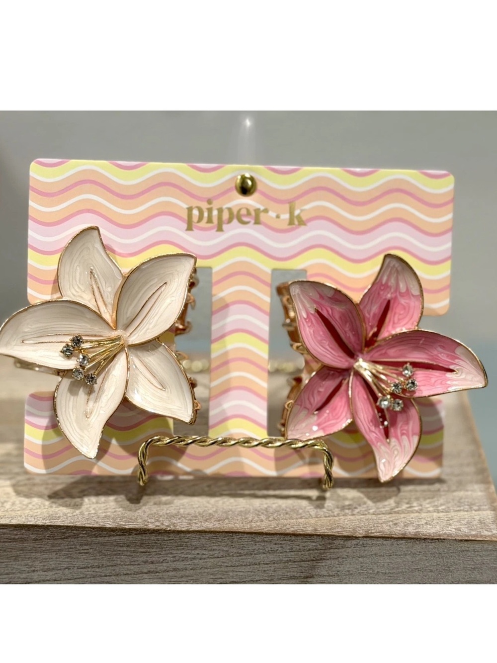Piper Flower Hair Claw Clips Pink White
Floral Beaded Accents